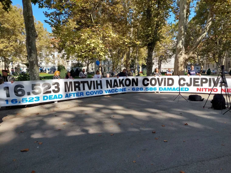 Počeo je prosvjed medicinskih radnika: 'Od pljeska do pljuske'