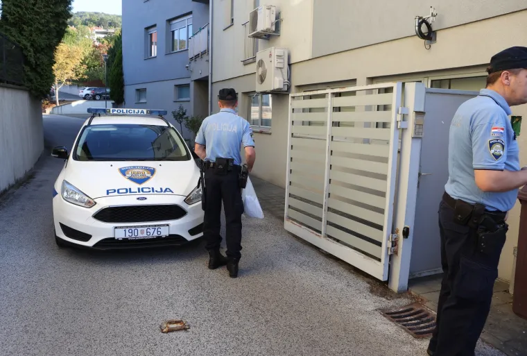 25.09.2021., Težak zločin na Mlinovima, policija obavlja očevid