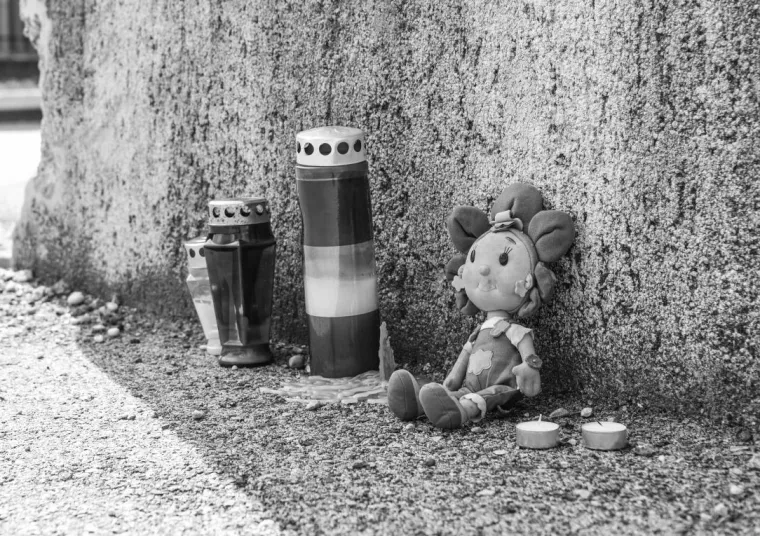 Pli&scaron;ana lutka i svijeće na popri&scaron;tu bezumnog zločina koji je &scaron;okirao Hrvatsku