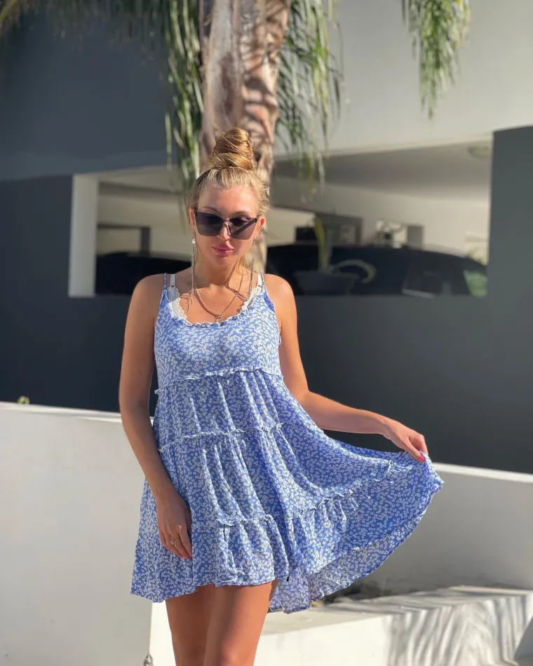 Plaćene su po satu da brbljaju i piju! Cvjeta novi biznis, a ova djevojka upravo je otkrila detalje, pa čak i koliko se zarađuje