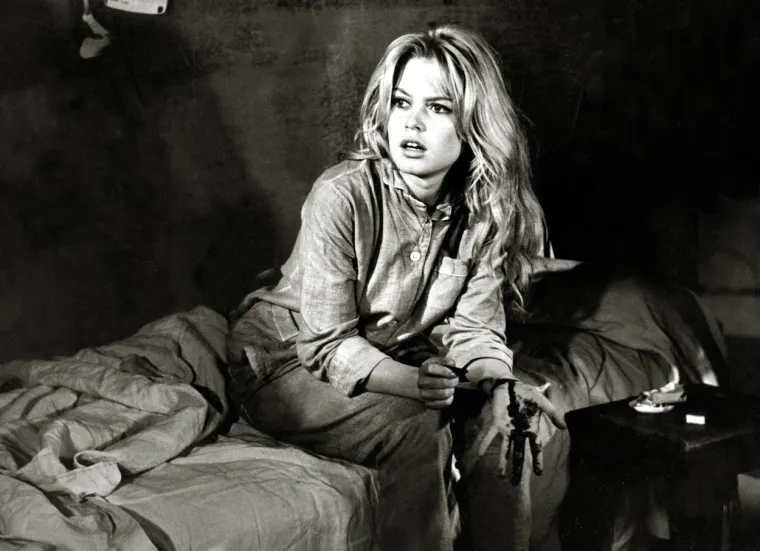 Iskopali smo vruće fotke: Brigitte Bardot imala je više od 100 ljubavnika, a među njima je bilo i žena. Svijet još pamti ljubavni trokut s Jane Birkin