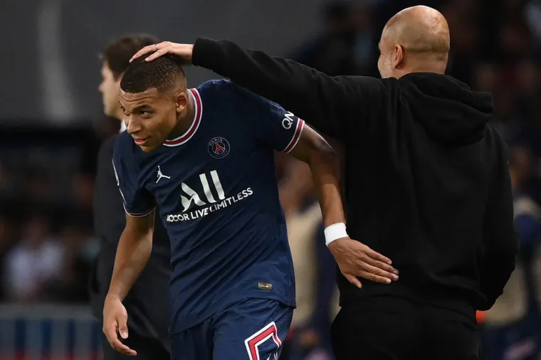 Pogledajte &scaron;to je onako spontano Guardiola napravio Mbapp&eacute;u: Zato ga svi volimo