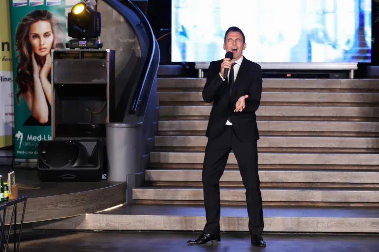 Žestoka konkurencija: Razgolićeni cure i dečki pokazali utrenirana tijela, a oni manje sramežljivi - napravili pravi show