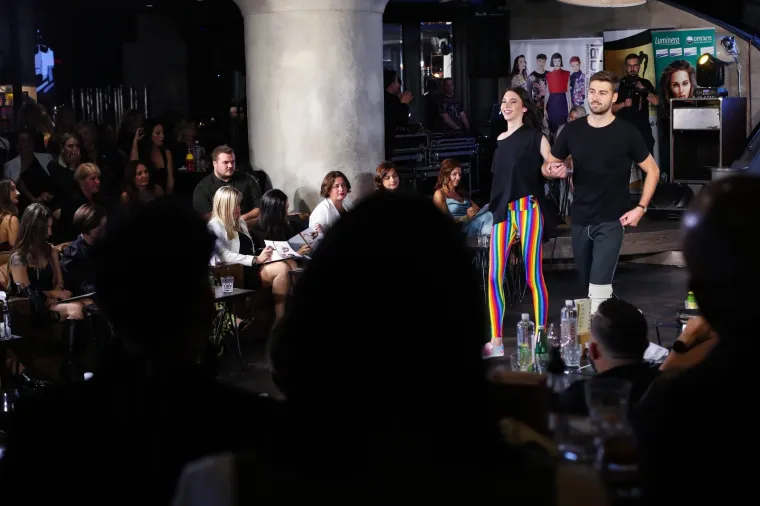 Žestoka konkurencija: Razgolićeni cure i dečki pokazali utrenirana tijela, a oni manje sramežljivi - napravili pravi show