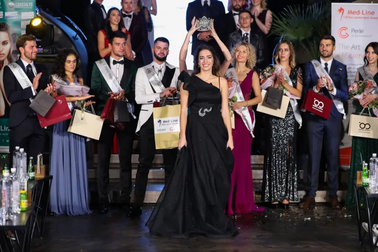 Žestoka konkurencija: Razgolićeni cure i dečki pokazali utrenirana tijela, a oni manje sramežljivi - napravili pravi show