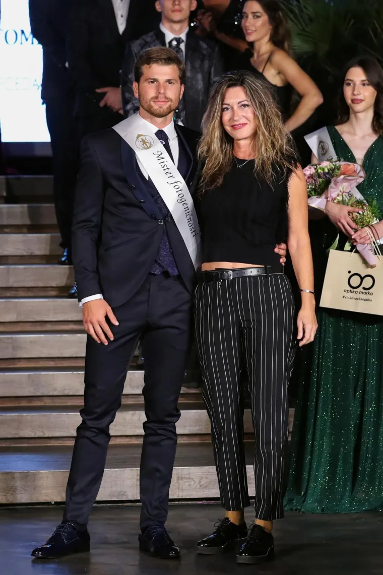 Žestoka konkurencija: Razgolićeni cure i dečki pokazali utrenirana tijela, a oni manje sramežljivi - napravili pravi show