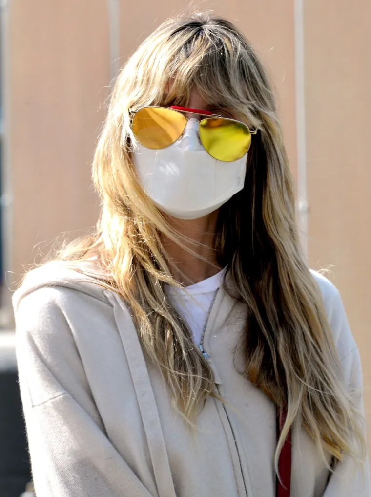 Znate li tko je ovo? Supermodel i jedna od najljep&scaron;ih žena svijeta snimljena dok bira namje&scaron;taj, rijetki bi je prepoznali