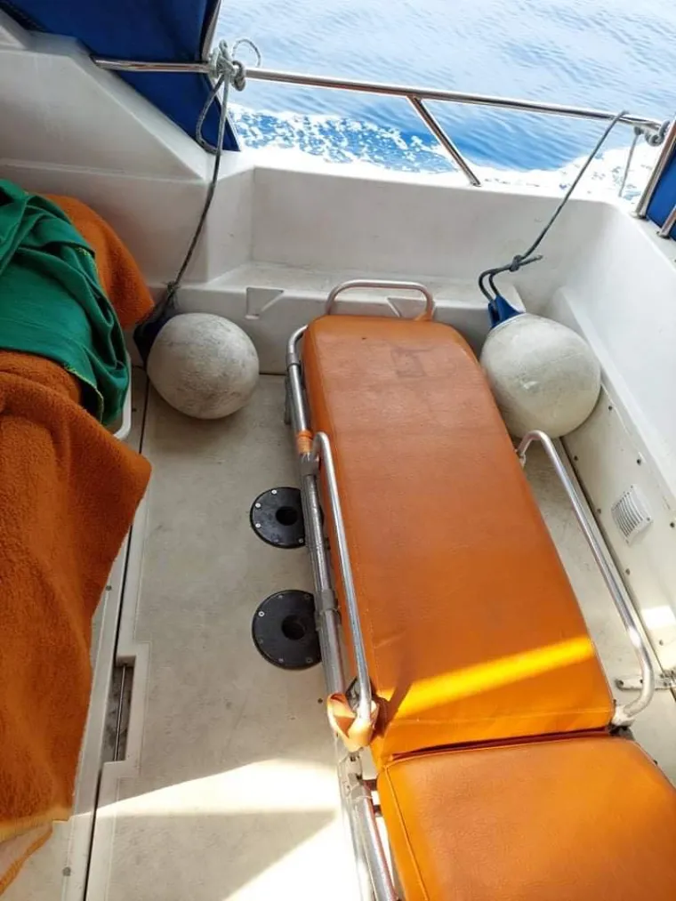 Tužna stvarnost Hrvatske u 21. stoljeću: U ovom se gliseru prevoze pacijenti s otoka!