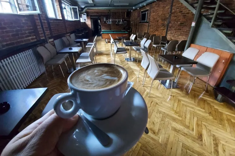 7. Kava nije obrok.