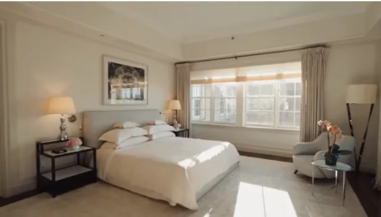 3. The Grand Penthouse, The Mark, New York  - 485.000 kuna: Dnevna soba ovog apartmana velika je kao plesna dvorana. Cijeli apartman ukrašen je unikatnim komadima namještaja, a s prozora se pruža pogled na Central Park. 
