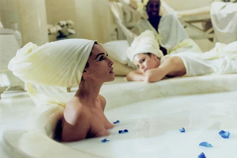Jedina koja je s 50 glumila Bondovu djevojku - tko drugi nego Monica Bellucci: Pogledajte kako se (nije) mijenjala