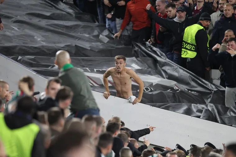 Navijači Rapida napravili kaos u Londonu, uskoro stižu u Zagreb