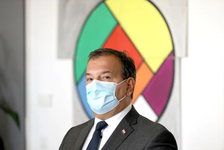 Kaos ispred KBC Zagreb. Pozvali policiju. Bero&scaron;: 'Ispričavam se'