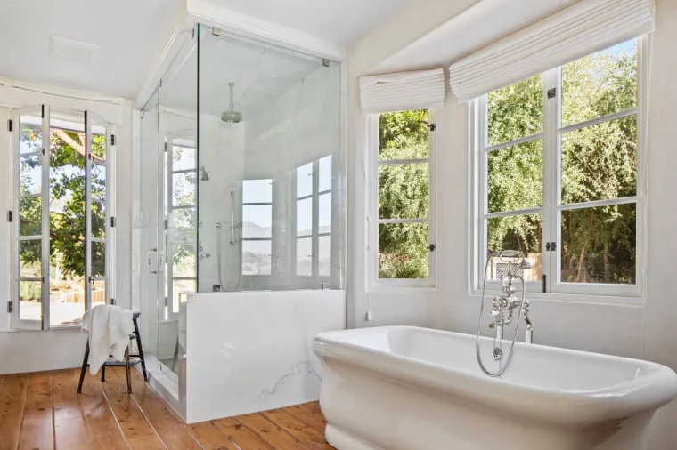 U hacijendu Ren&eacute;e Zellweger u Kaliforniji preselili bismo isti čas: Fali nam samo 6 milijardi dolara. Sitnica!