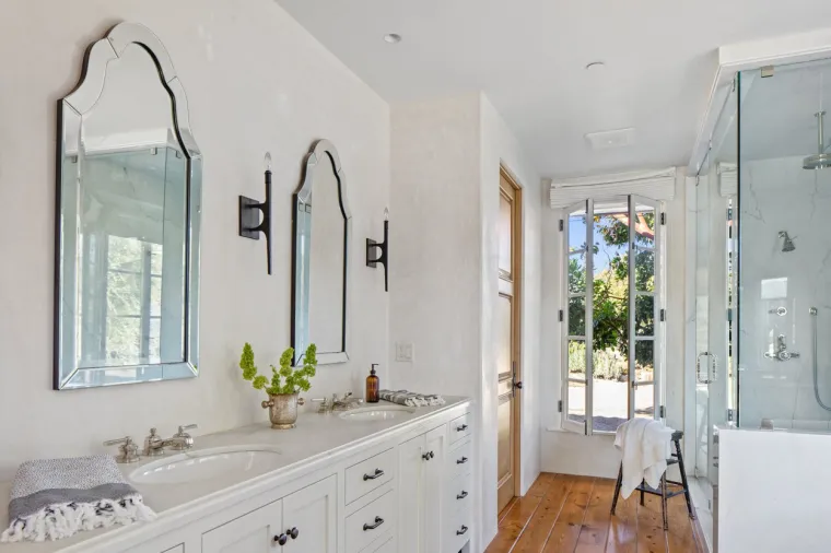 U hacijendu Ren&eacute;e Zellweger u Kaliforniji preselili bismo isti čas: Fali nam samo 6 milijardi dolara. Sitnica!