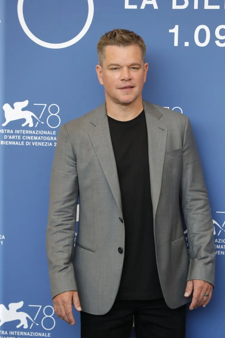 Matt Damon slavi 51.: Slavnu curu ostavio preko TV-a, Winona Ryder ga je napucala, a oženio je konobaricu koja ga je iznenadila