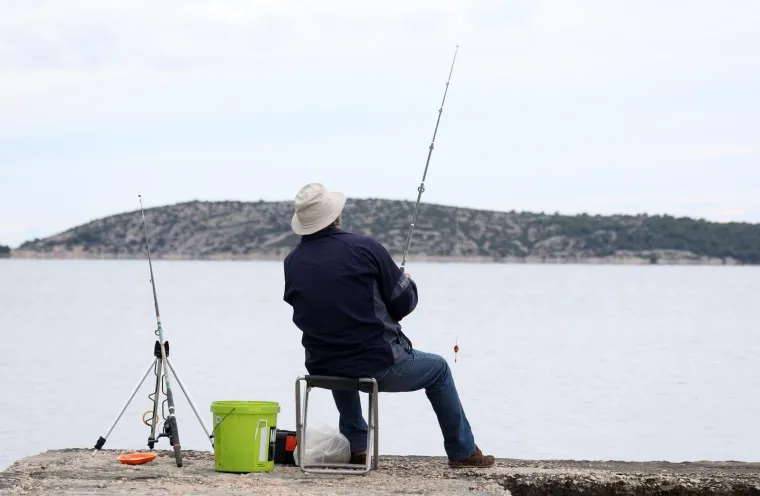 Donedavno je sve vrvjelo turistima, a sada...: Kiša, bura i hladnoća ispraznile hrvatsku obalu