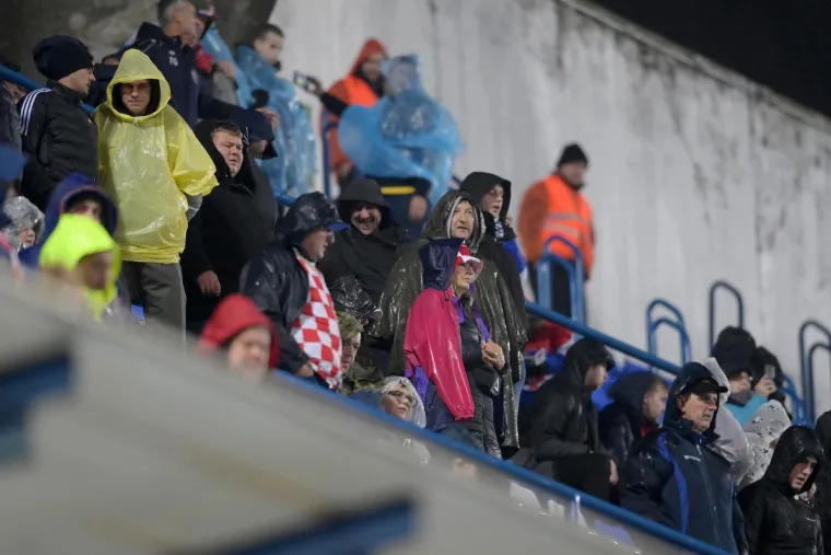 Pogledajte atmosferu u Gradskom vrtu uoči ključne utakmice za Vatrene