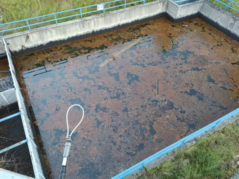 Spa&scaron;ena je lisica iz bazena s otpadnim uljem: 'Bila je izmučena i natopljena. Spa&scaron;ena je u zadnji tren'