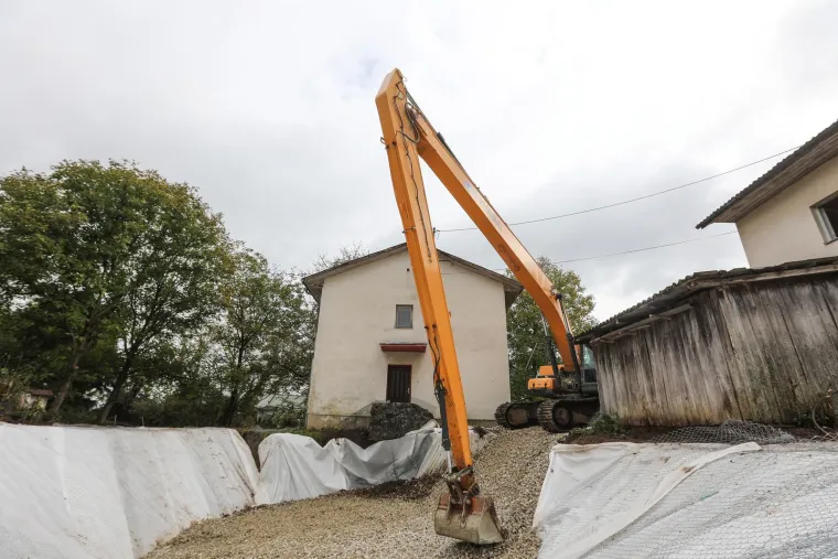 Na Banovini je počela sanacija vrtača: Radovi će trajati 30-tak dana, a ko&scaron;tat će 350 tisuća kuna