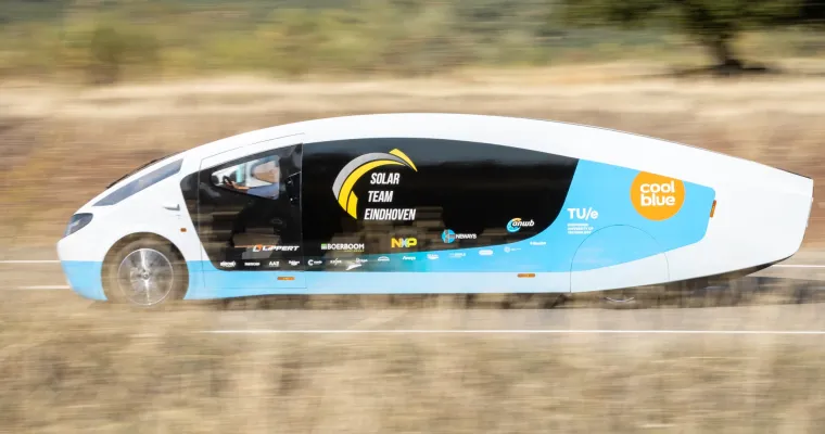 Nizozemski studenti zavr&scaron;ili su putovanje od 3000 km u kombiju na solarni pogon koji su sami napravili