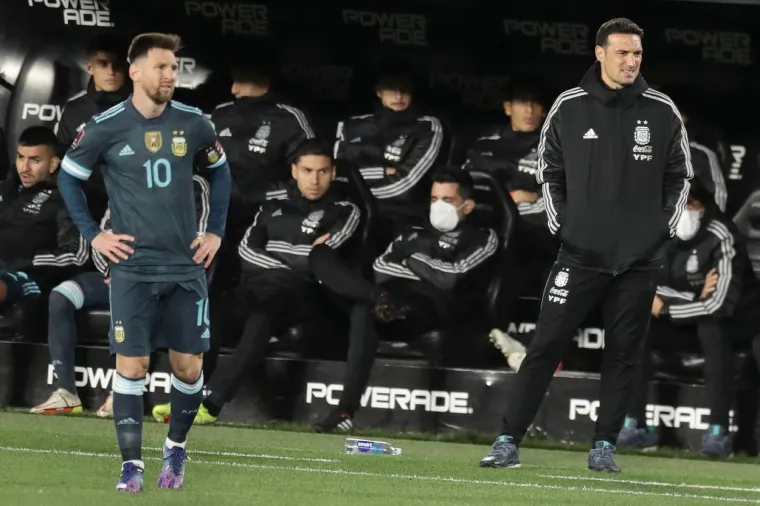 Messi sipao žuč nakon pobjede: 'Radio nam je sve što radi dok sudi naše utakmice, možda to radi namjerno...'