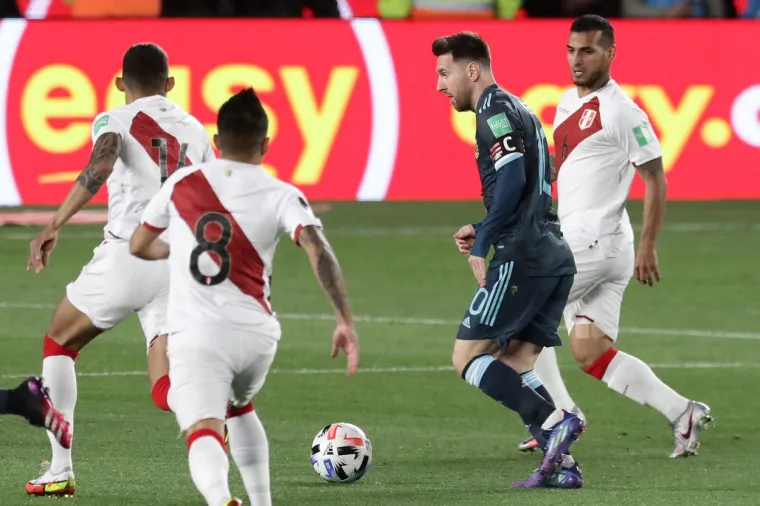 Messi sipao žuč nakon pobjede: 'Radio nam je sve što radi dok sudi naše utakmice, možda to radi namjerno...'
