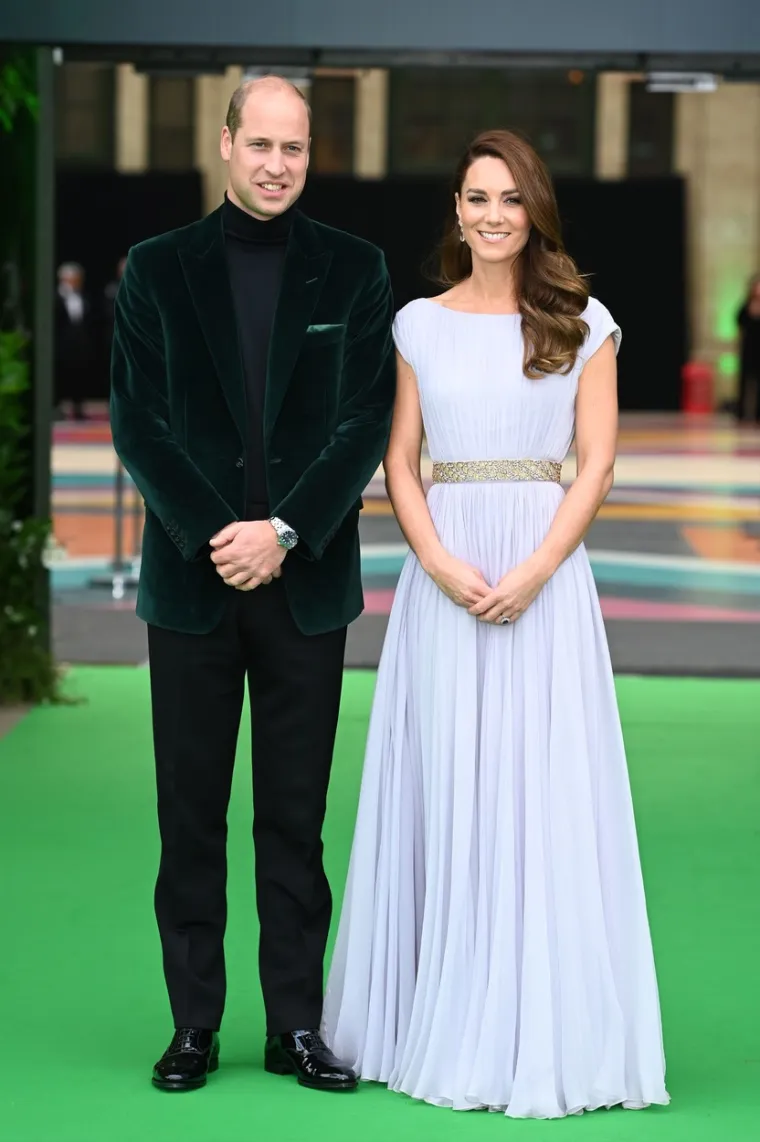 Koji stil biste odabrali? I Emma Watson i Kate Middleton su apsolutne 'kraljice'; Glumica oduševila 'bipolarnom' kreacijom