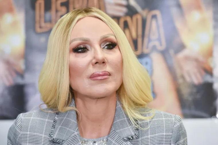 Lepa Brena
