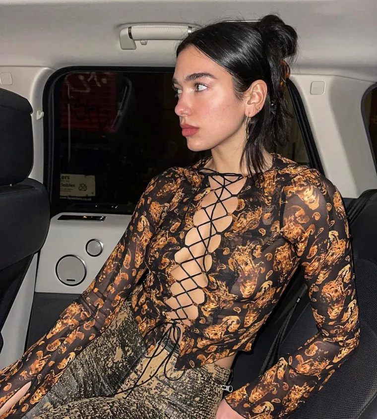 Dua Lipa je idealna kombinacija nevine slatkoće i vrućeg seksepila: Iskopali smo njezine najseksi fotke