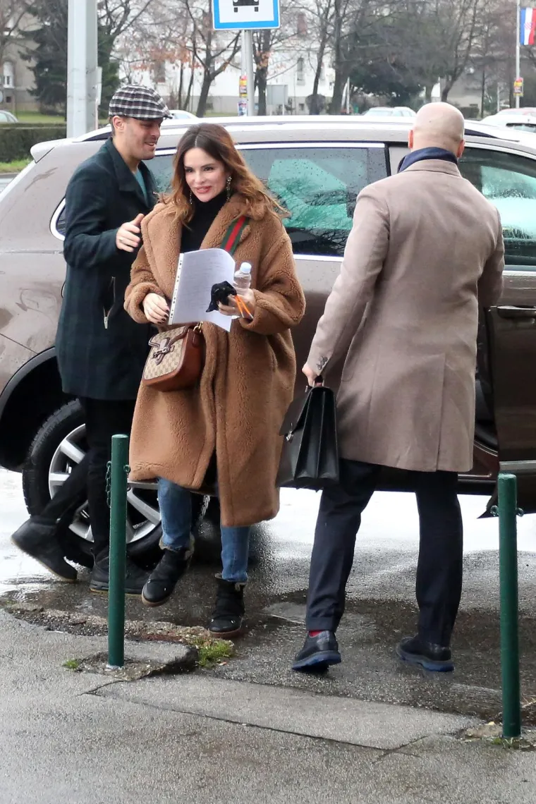 Potkraj 2019. godine prvostupanjskom nepravomoćnom presudom odlučeno je da Severinin i Milanov sin živi s ocem. 