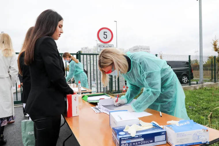 Hrvatske zvijezde okupile se na reviji Elfsa, neki u skroz ludim kombinacijama: Borna Kotromanić i Ciganović privukli najvi&scaron;e pažnje