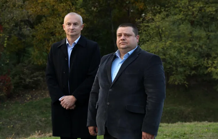 Gradonačelnik ponosno otkrio kip Proeskog u Novoj Gradiški, a onda WTF moment: 'Ako je ovo Toše, ja sam Plenković'