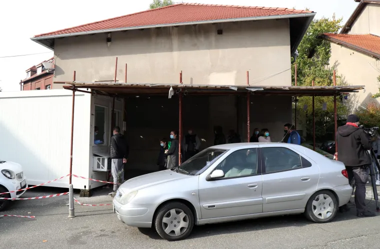 Ogromni redovi ispred Vinogradske za testiranje: 'Čeka se u redu duže od dva sata'