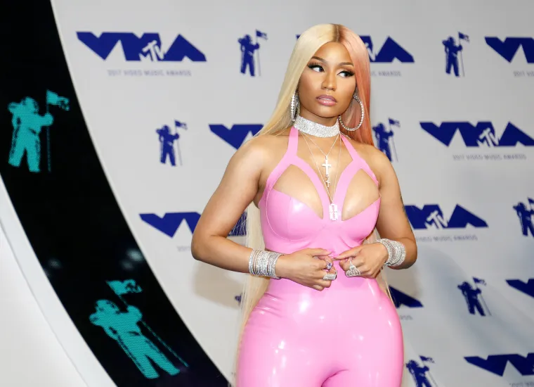 Nicki Minaj se toliko opirala 30. godini da je uvjerila državu (a vjerojatno i sebe) da je dvije godine mlađa. Istina je, naravno, izašla na vidjelo.