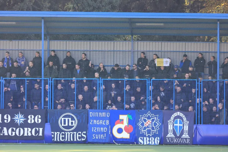 Boysi u Bijelom Brdu bodre svoj Dinamo.
