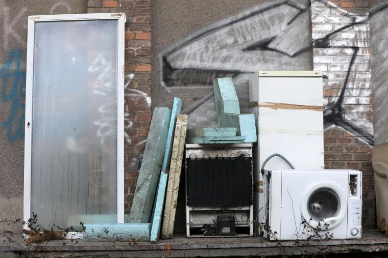 Odlukom Državnog inspektorata glomazni otpad Zagreba ne smije vi&scaron;e voziti na odlagali&scaron;te u Sisak, ali ni na Jaku&scaron;evac