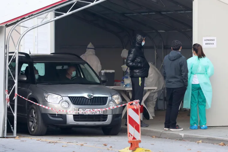 Redovi za testiranje na covid-19 u zagrebačkim Domovima zdravlja