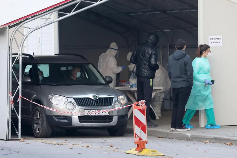 Redovi za testiranje na covid-19 u zagrebačkim Domovima zdravlja