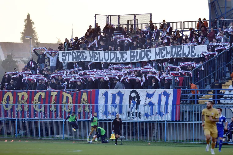 Pogledajte kakav je vatreni rođendanski 'show' napravila Torcida i kakvu su poruku poslali s tribina