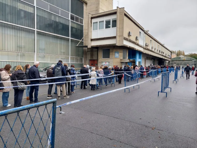 Velike gužve za cijepljenje na zagebačkom Velesajmu: Porastao je interes građana za cijepljenje