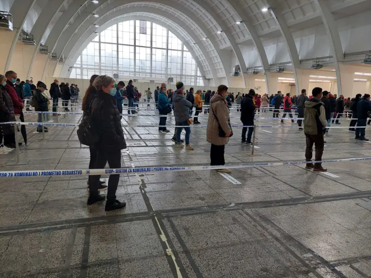 Velike gužve za cijepljenje na zagebačkom Velesajmu: Porastao je interes građana za cijepljenje