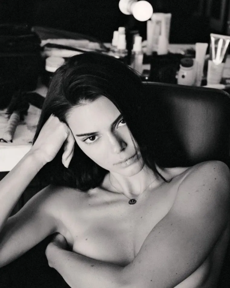 Kendall Jenner je munjevito postala top model: Ne voli otkrivati intimu, ali se jako voli skidati