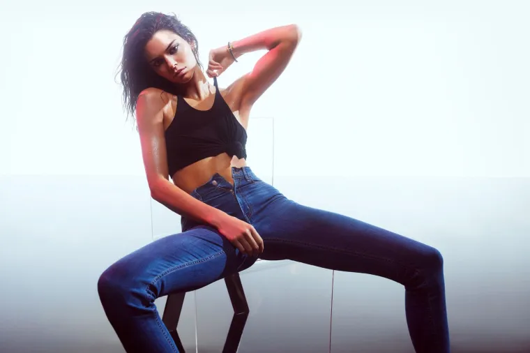 Kendall Jenner je munjevito postala top model: Ne voli otkrivati intimu, ali se jako voli skidati