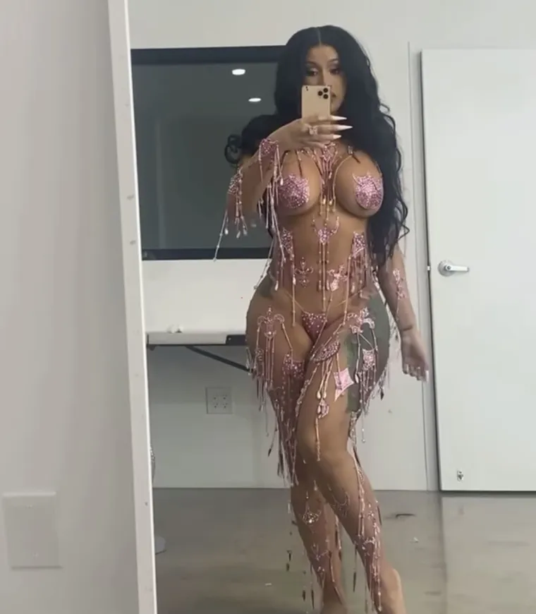 Reperica Cardi B odmah je upozorila svoje obožavatelje da na svom profilu neće objavljivati golišave sadržaje, već samo snimke iz privatnog života.