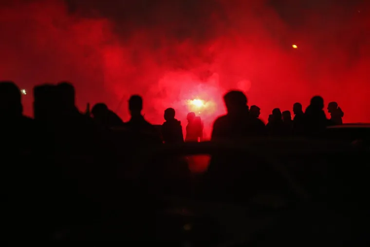 Ludnica na ulicama Zagreba, Boysi bakljadom i karuselom proslavili 35. rođendan