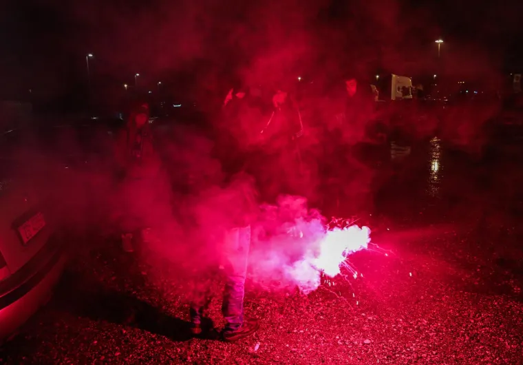 Ludnica na ulicama Zagreba, Boysi bakljadom i karuselom proslavili 35. rođendan