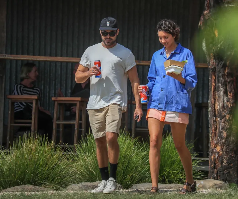 Zac Efron i Vanessa Valladares