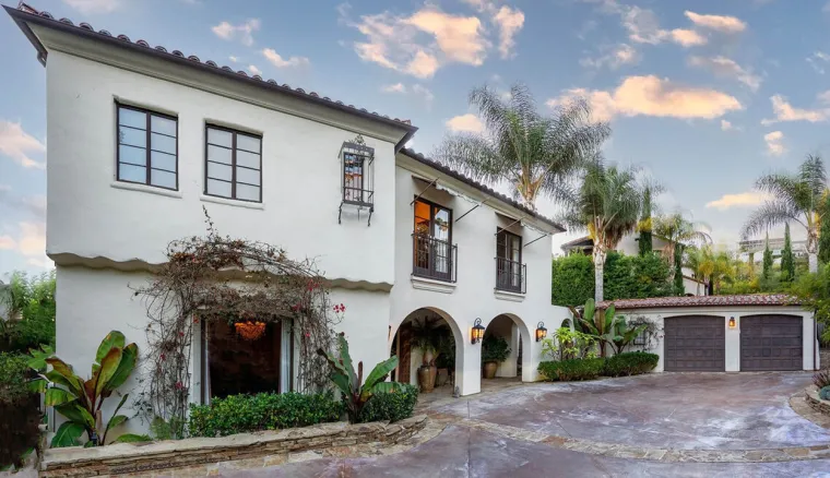 Dom iz snova: Pogledajte vilu 'djevojke od milijun dolara', prilagodila je predivno imanje svojim životinjama