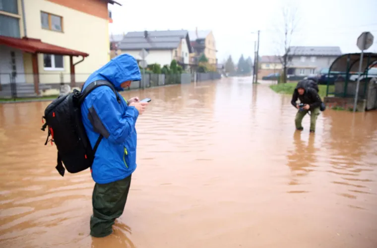 Katastrofa u Sarajevu! Dio grada je pod vodom i bez struje, Miljacka prijeti izlijevanjem iz korita